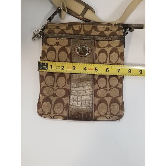 Coach Sutton Signature Gold Crocodile Leather Stripe Swing Pack - Picture 6 of 8